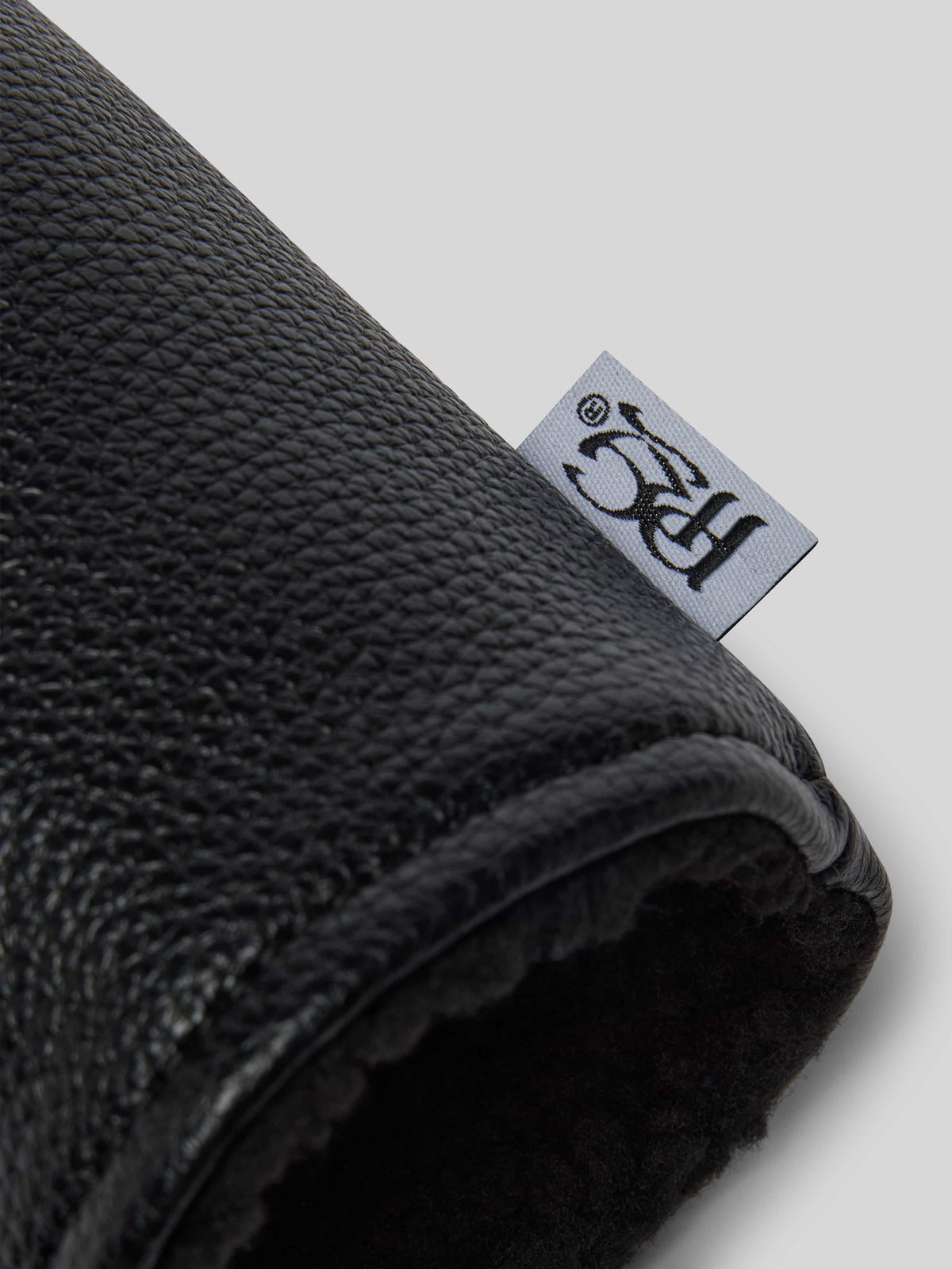 Alba Barrel Fairway Wood Cover Detail Image