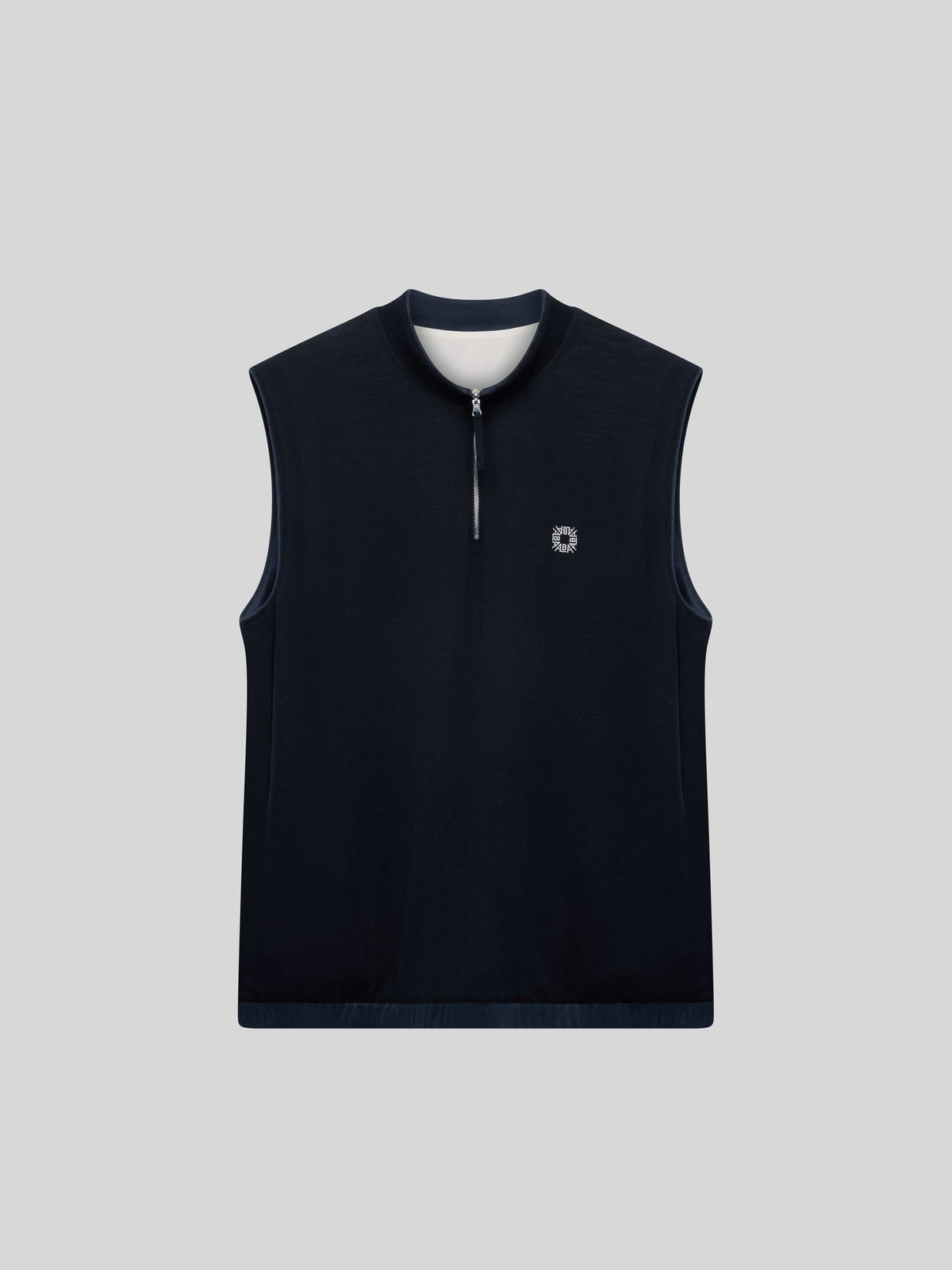 Haar Reversible Vest Detail Image